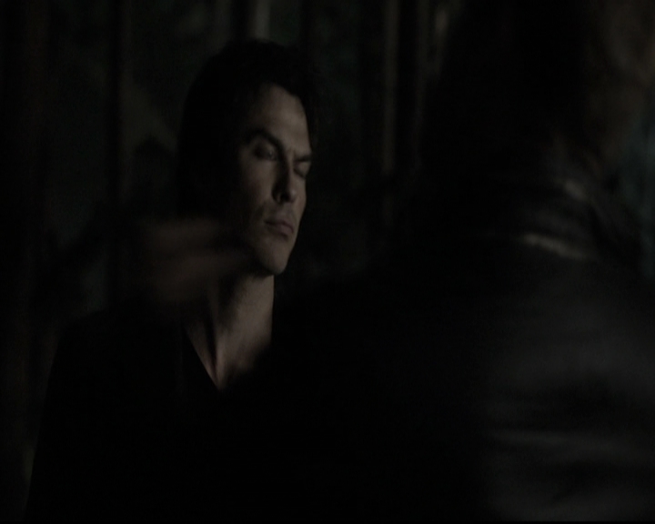 VampireDiariesWorld-dot-nl_6x09IAlone2126.jpg