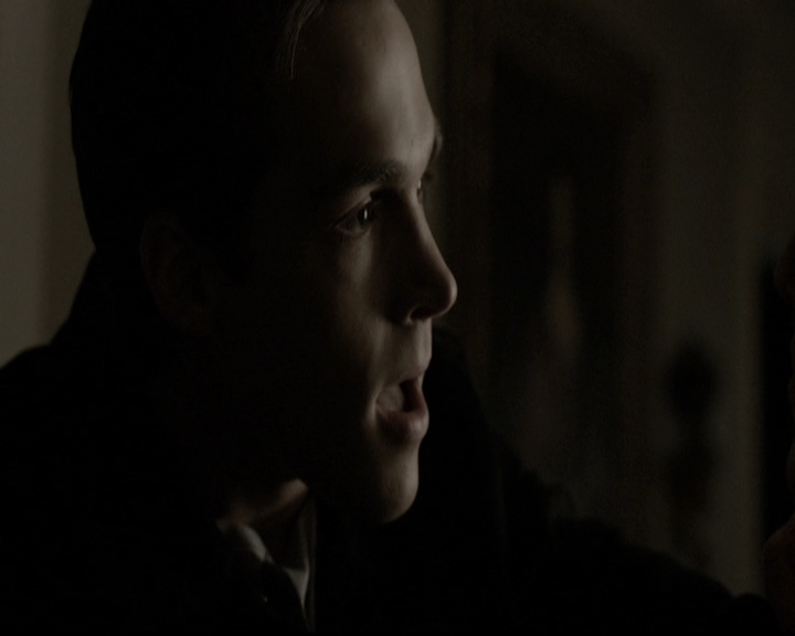 VampireDiariesWorld-dot-nl_6x09IAlone2246.jpg