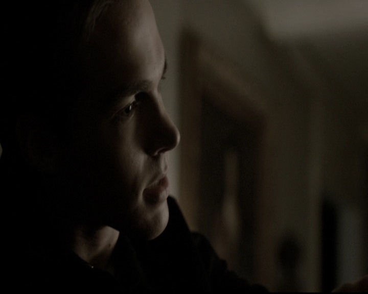 VampireDiariesWorld-dot-nl_6x09IAlone2254.jpg