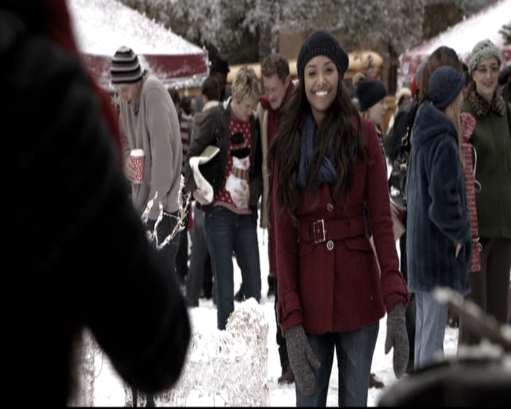 VampireDiariesWorld-dot-nl_6x10ChristmasThroughYourEyes0080.jpg