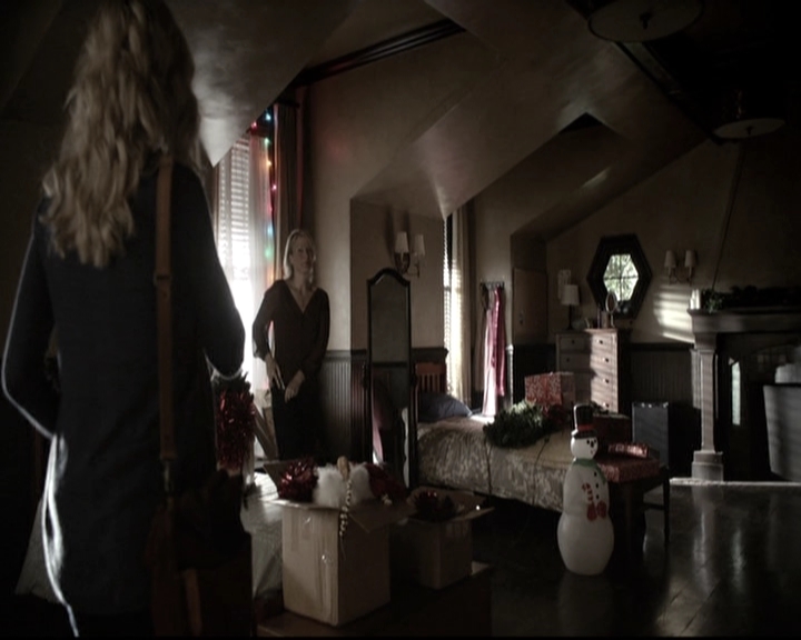 VampireDiariesWorld-dot-nl_6x10ChristmasThroughYourEyes0135.jpg