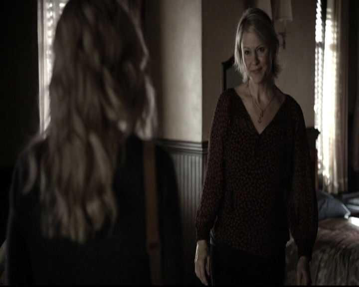 VampireDiariesWorld-dot-nl_6x10ChristmasThroughYourEyes0142.jpg