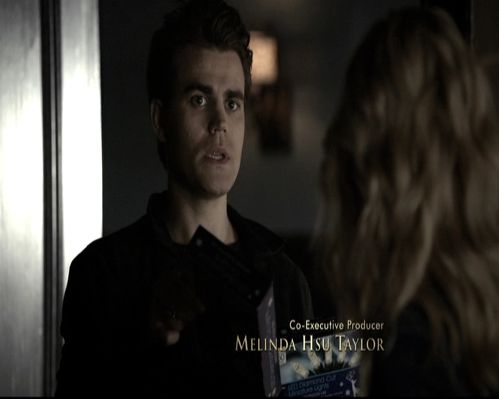 VampireDiariesWorld-dot-nl_6x10ChristmasThroughYourEyes0156.jpg