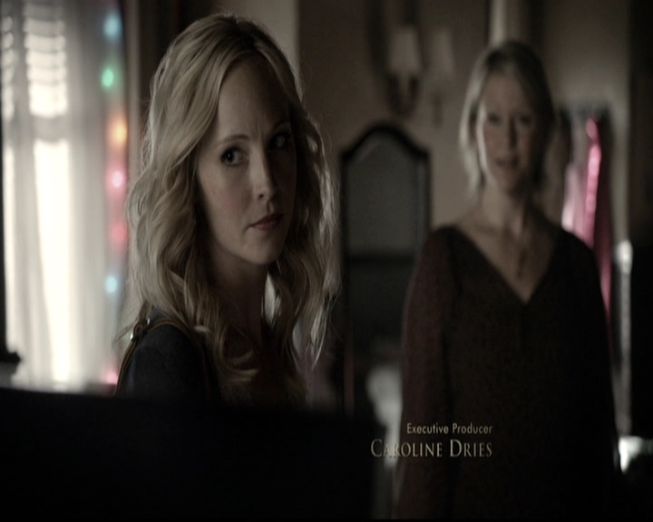 VampireDiariesWorld-dot-nl_6x10ChristmasThroughYourEyes0167.jpg