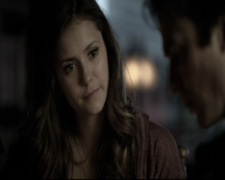 VampireDiariesWorld-dot-nl_6x10ChristmasThroughYourEyes0208.jpg