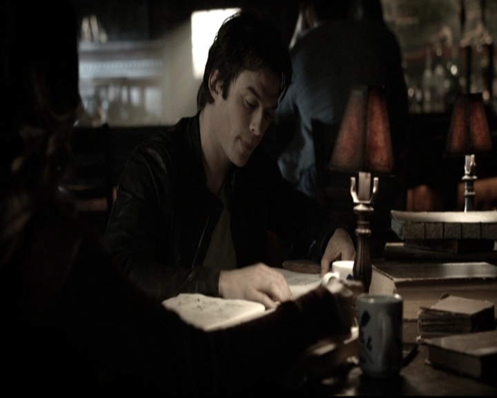 VampireDiariesWorld-dot-nl_6x10ChristmasThroughYourEyes0218.jpg