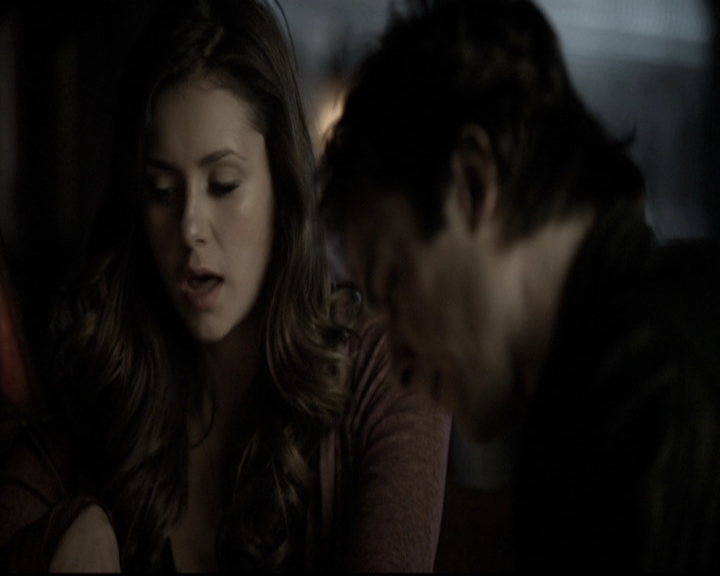 VampireDiariesWorld-dot-nl_6x10ChristmasThroughYourEyes0223.jpg