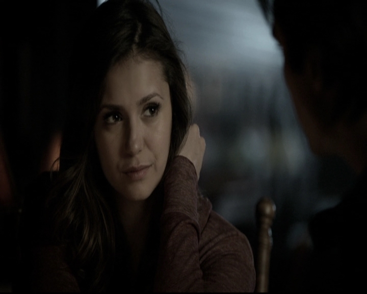 VampireDiariesWorld-dot-nl_6x10ChristmasThroughYourEyes0232.jpg