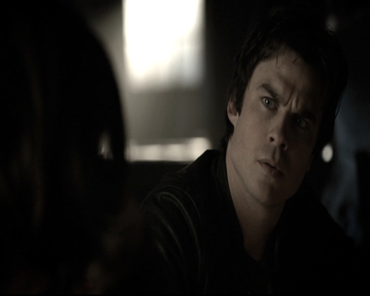 VampireDiariesWorld-dot-nl_6x10ChristmasThroughYourEyes0245.jpg