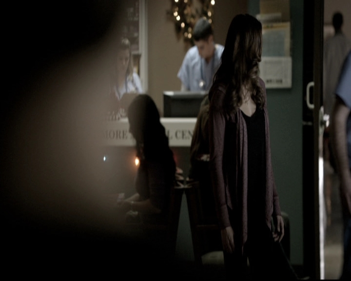 VampireDiariesWorld-dot-nl_6x10ChristmasThroughYourEyes1014.jpg