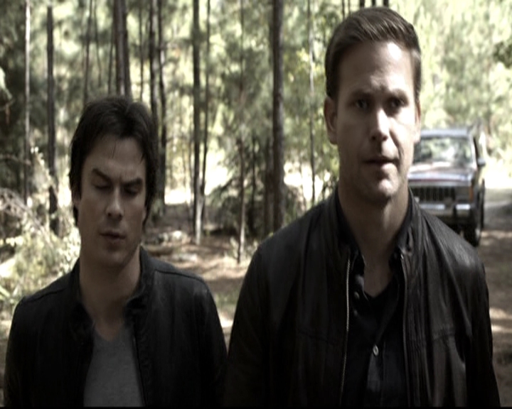 VampireDiariesWorld-dot-nl_6x10ChristmasThroughYourEyes1188.jpg