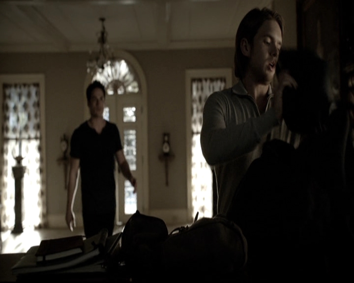 VampireDiariesWorld-dot-nl_6x10ChristmasThroughYourEyes1320.jpg