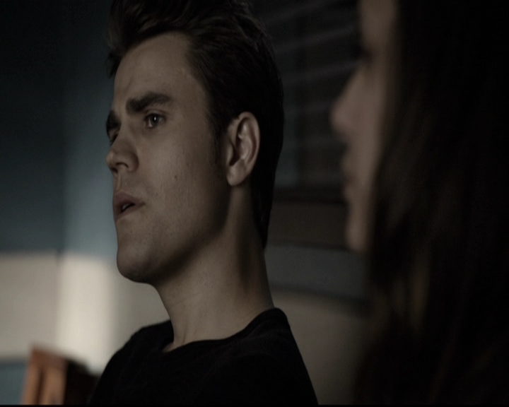 VampireDiariesWorld-dot-nl_6x10ChristmasThroughYourEyes1424.jpg