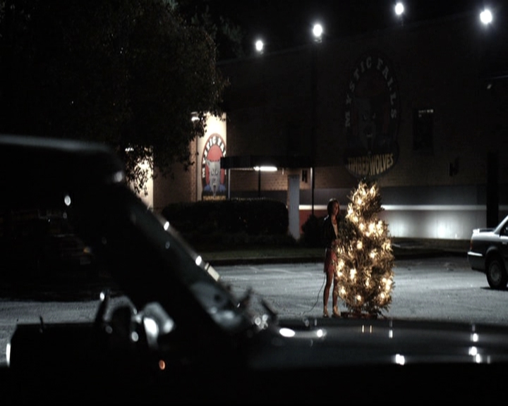 VampireDiariesWorld-dot-nl_6x10ChristmasThroughYourEyes1592.jpg