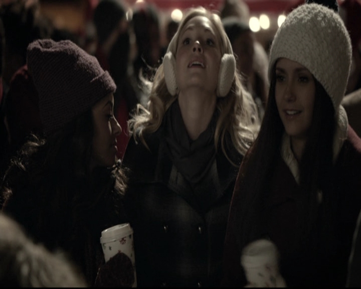 VampireDiariesWorld-dot-nl_6x10ChristmasThroughYourEyes1617.jpg