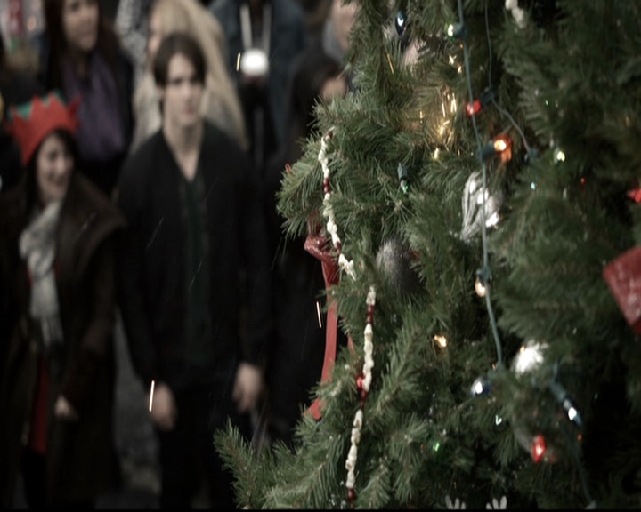 VampireDiariesWorld-dot-nl_6x10ChristmasThroughYourEyes1699.jpg