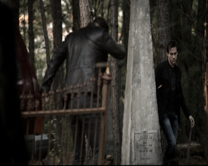 VampireDiariesWorld-dot-nl_6x10ChristmasThroughYourEyes1809.jpg