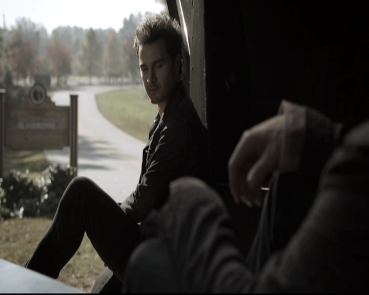 VampireDiariesWorld-dot-nl_6x10ChristmasThroughYourEyes1867.jpg