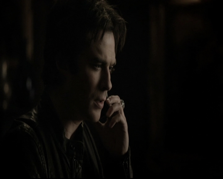 VampireDiariesWorld-dot-nl_6x10ChristmasThroughYourEyes1940.jpg