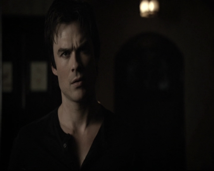 VampireDiariesWorld-dot-nl_6x10ChristmasThroughYourEyes2098.jpg