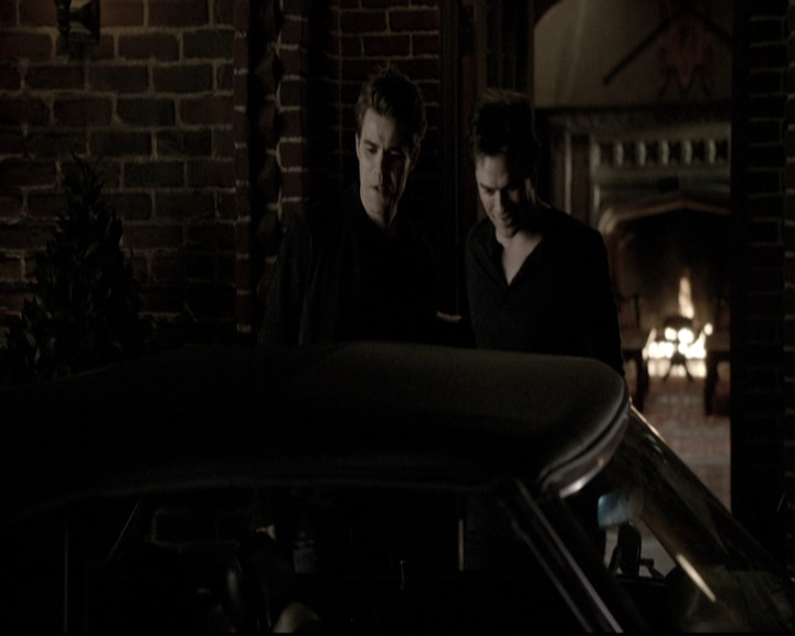 VampireDiariesWorld-dot-nl_6x10ChristmasThroughYourEyes2119.jpg