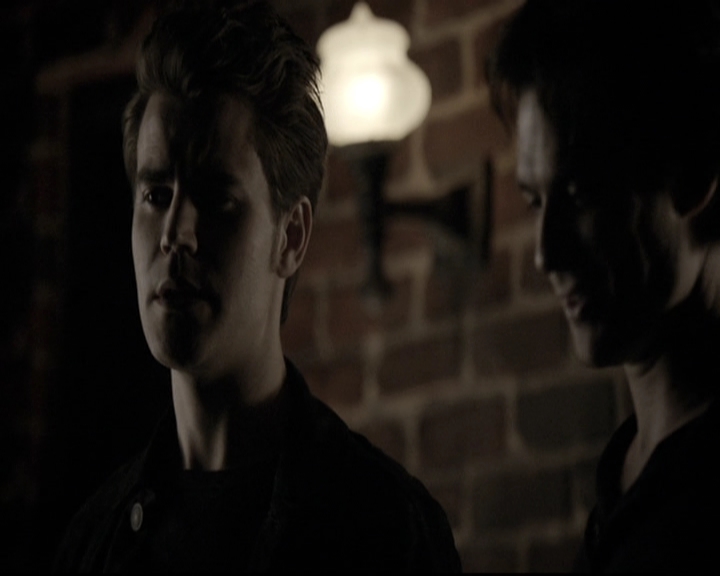 VampireDiariesWorld-dot-nl_6x10ChristmasThroughYourEyes2121.jpg