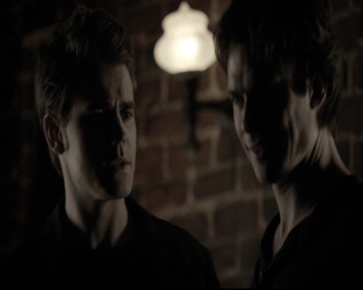 VampireDiariesWorld-dot-nl_6x10ChristmasThroughYourEyes2122.jpg