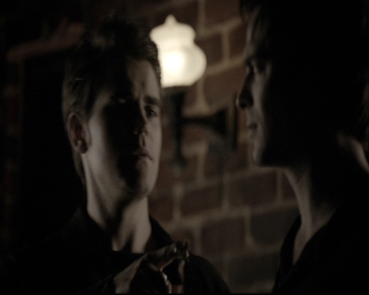 VampireDiariesWorld-dot-nl_6x10ChristmasThroughYourEyes2123.jpg