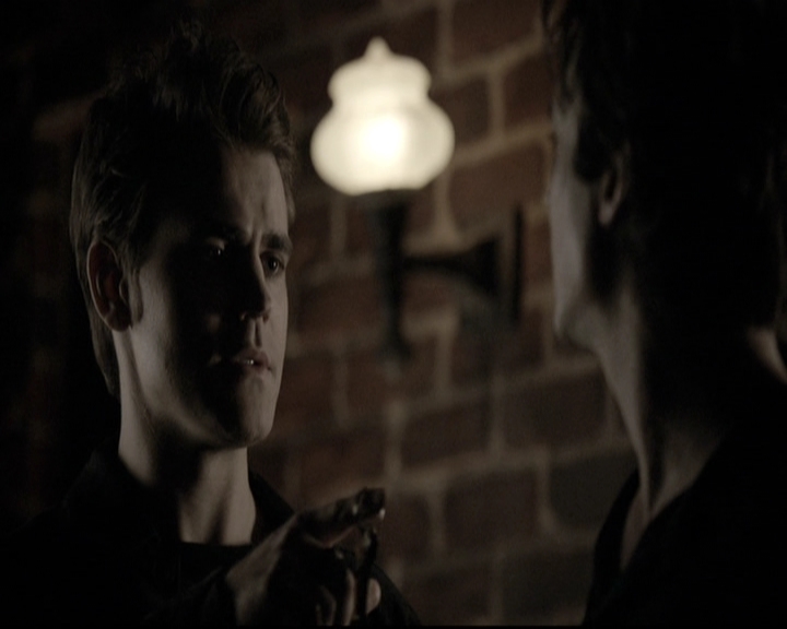 VampireDiariesWorld-dot-nl_6x10ChristmasThroughYourEyes2124.jpg