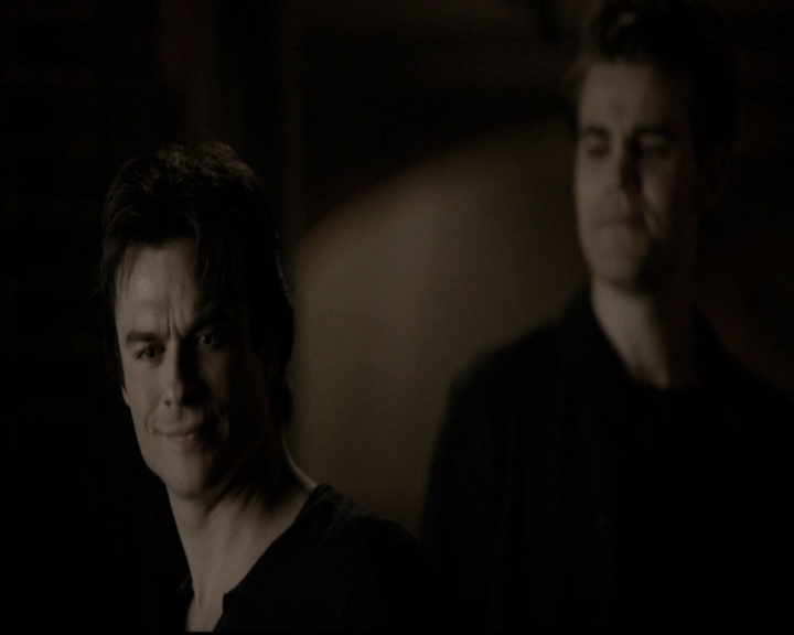 VampireDiariesWorld-dot-nl_6x10ChristmasThroughYourEyes2139.jpg