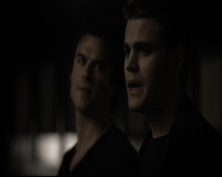 VampireDiariesWorld-dot-nl_6x10ChristmasThroughYourEyes2158.jpg