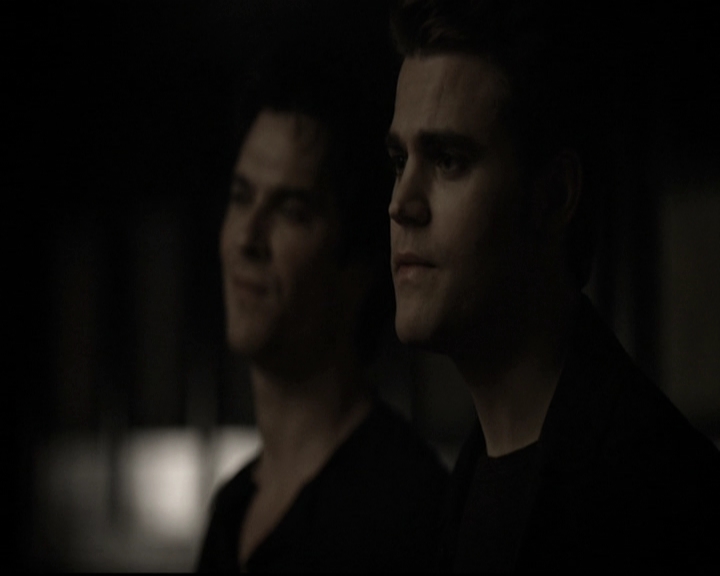 VampireDiariesWorld-dot-nl_6x10ChristmasThroughYourEyes2160.jpg