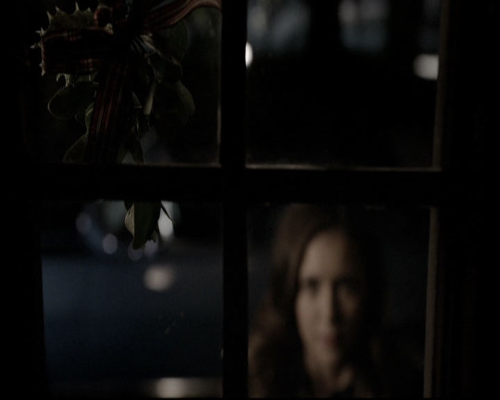 VampireDiariesWorld-dot-nl_6x10ChristmasThroughYourEyes2176.jpg