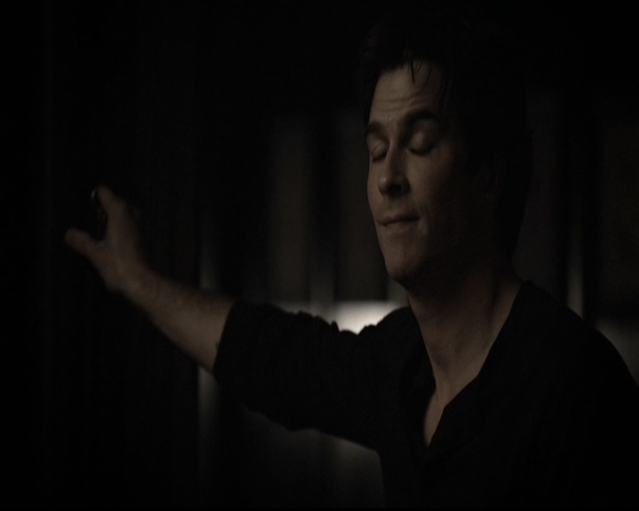 VampireDiariesWorld-dot-nl_6x10ChristmasThroughYourEyes2181.jpg