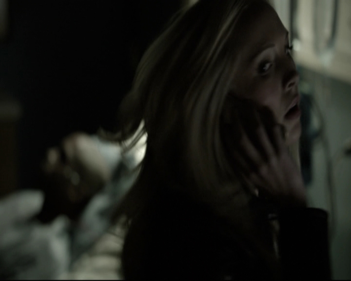 VampireDiariesWorld-dot-nl_6x11WokeUpWithAMonster-deletedscenes0043.jpg