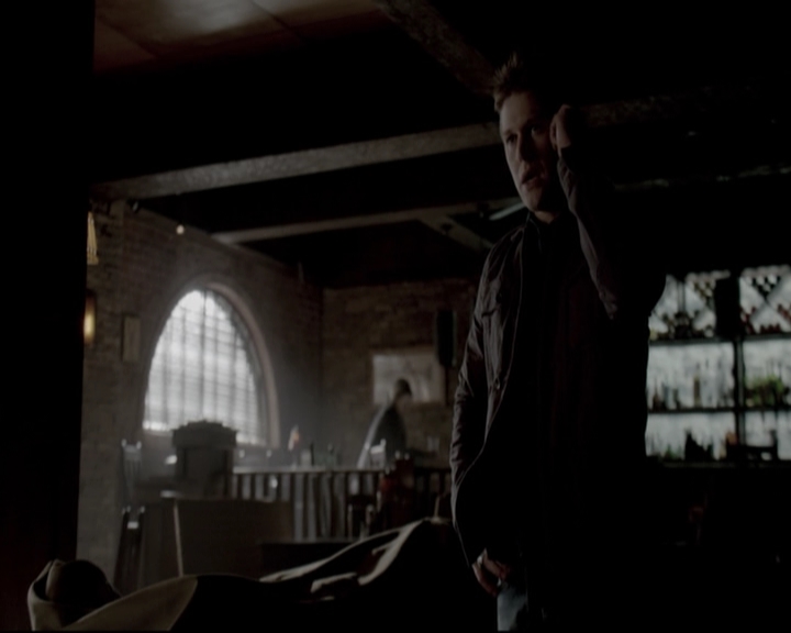 VampireDiariesWorld-dot-nl_6x11WokeUpWithAMonster-deletedscenes0053.jpg