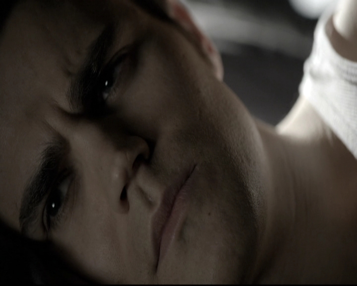 VampireDiariesWorld-dot-nl_6x11WokeUpWithAMonster0150.jpg