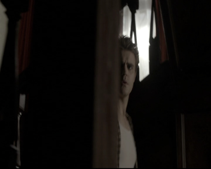 VampireDiariesWorld-dot-nl_6x11WokeUpWithAMonster0170.jpg