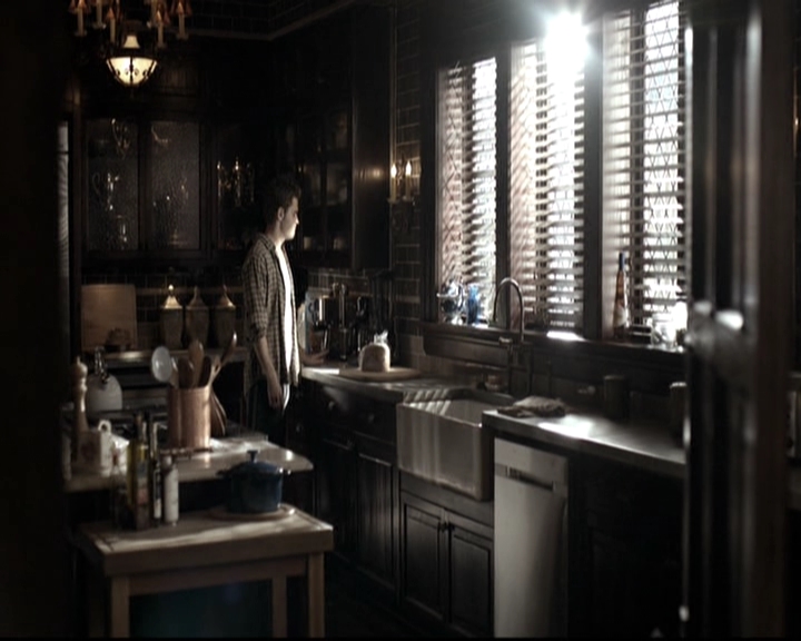 VampireDiariesWorld-dot-nl_6x11WokeUpWithAMonster0185.jpg