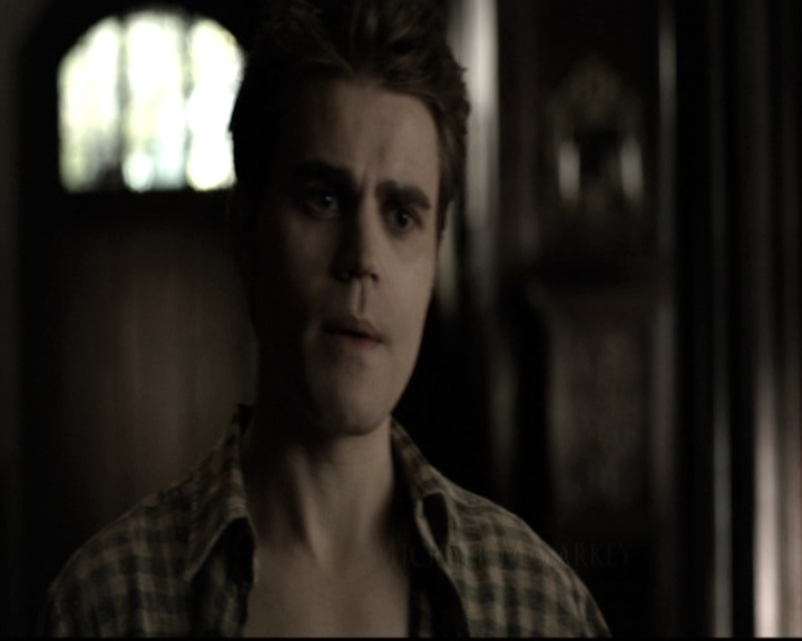 VampireDiariesWorld-dot-nl_6x11WokeUpWithAMonster0217.jpg