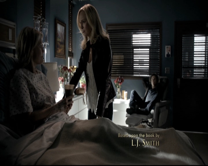 VampireDiariesWorld-dot-nl_6x11WokeUpWithAMonster0300.jpg