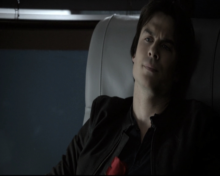 VampireDiariesWorld-dot-nl_6x11WokeUpWithAMonster0345.jpg