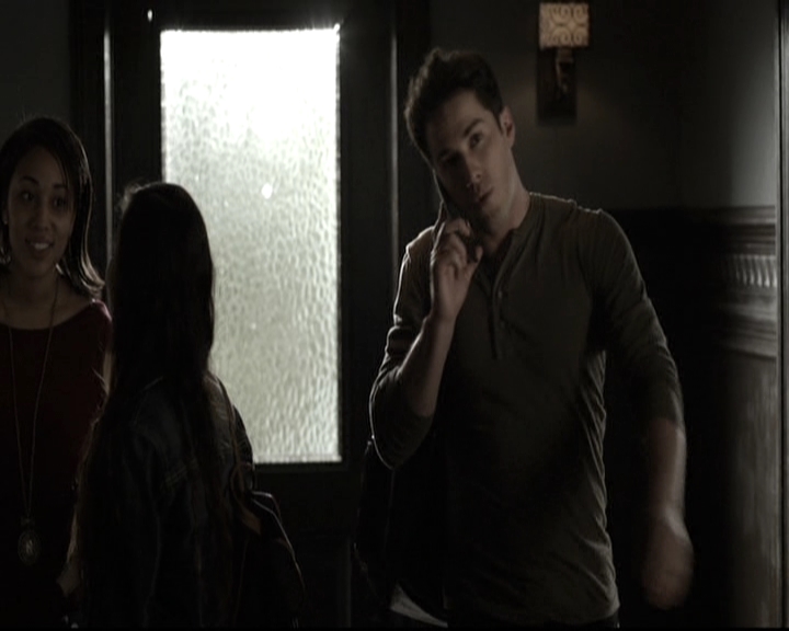 VampireDiariesWorld-dot-nl_6x11WokeUpWithAMonster0374.jpg