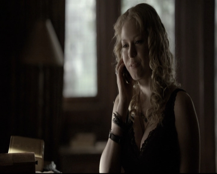 VampireDiariesWorld-dot-nl_6x11WokeUpWithAMonster0380.jpg