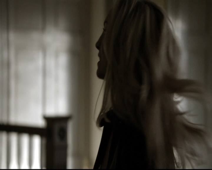 VampireDiariesWorld-dot-nl_6x11WokeUpWithAMonster0428.jpg