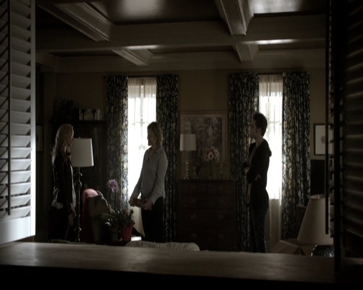 VampireDiariesWorld-dot-nl_6x11WokeUpWithAMonster0481.jpg