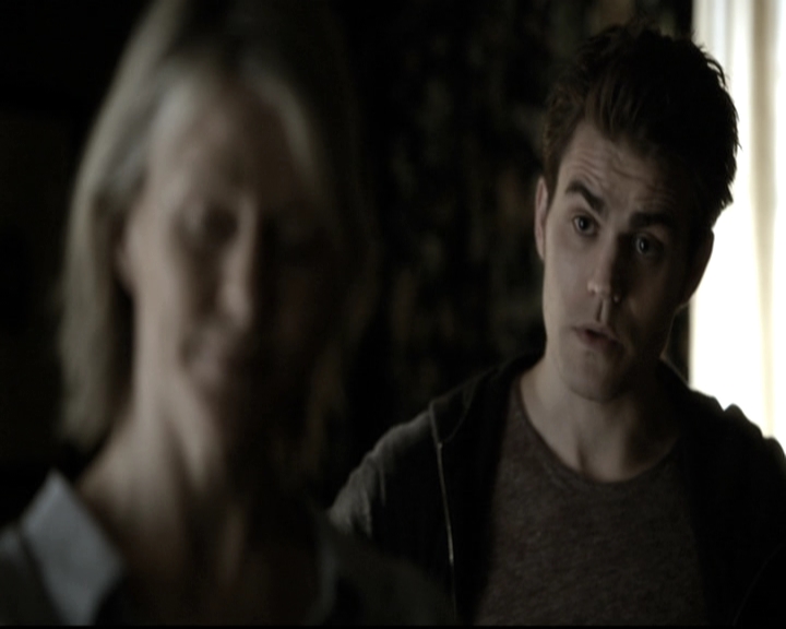 VampireDiariesWorld-dot-nl_6x11WokeUpWithAMonster0483.jpg