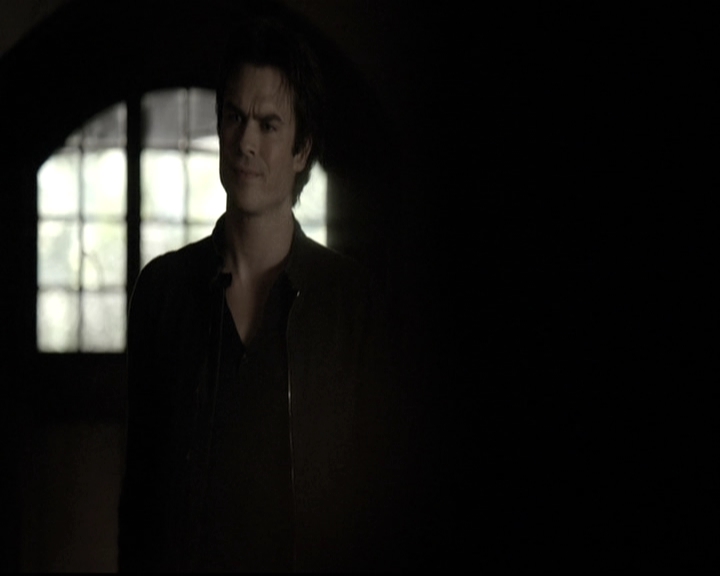 VampireDiariesWorld-dot-nl_6x11WokeUpWithAMonster0650.jpg