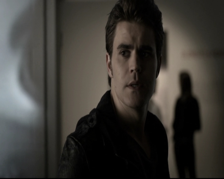 VampireDiariesWorld-dot-nl_6x11WokeUpWithAMonster0718.jpg