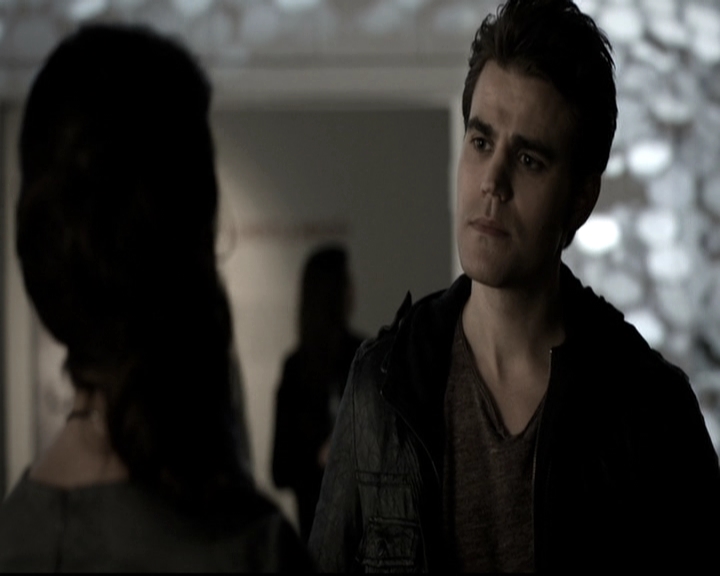 VampireDiariesWorld-dot-nl_6x11WokeUpWithAMonster0726.jpg